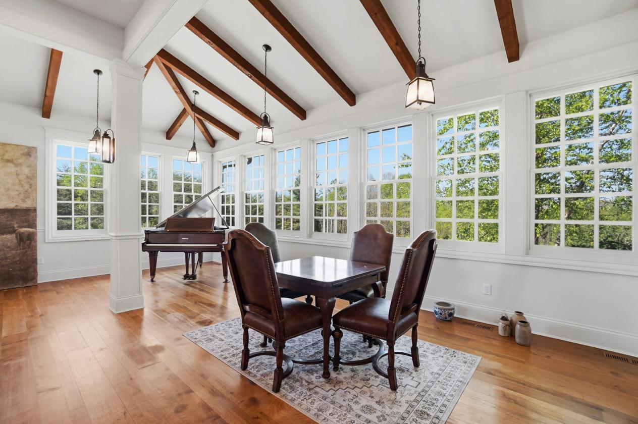World-Class Estate in Need of Horses - photo 9