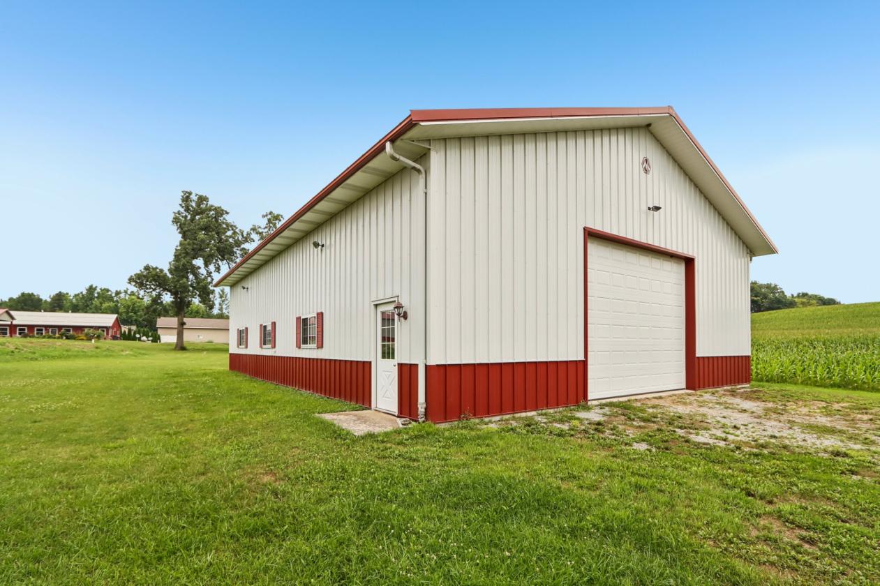 Farmette on 3+ Acres - photo 16