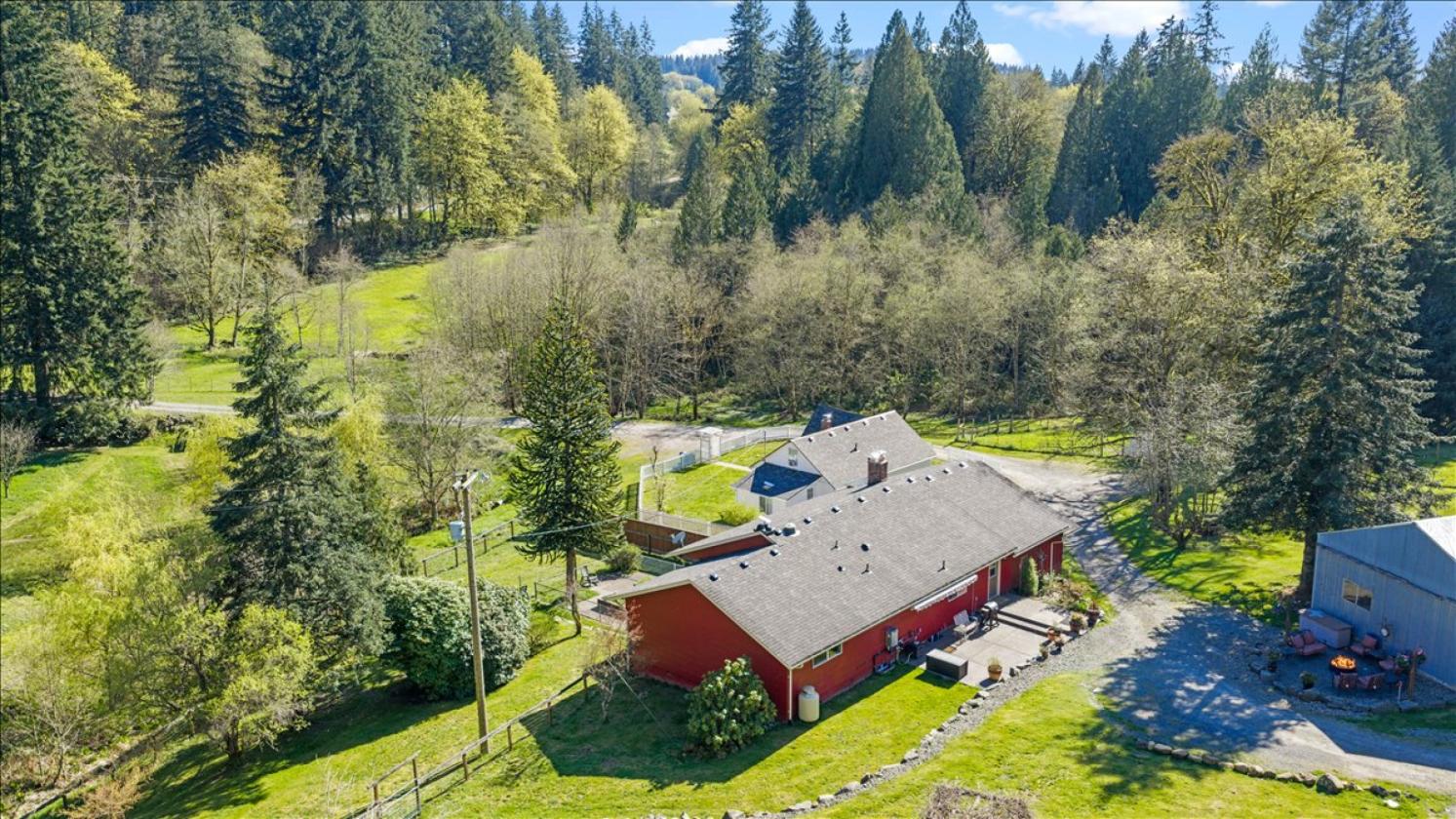 HORSE PROPERTY WITH 2 REMODELED HOMES ON 14+ ACRES - photo 14