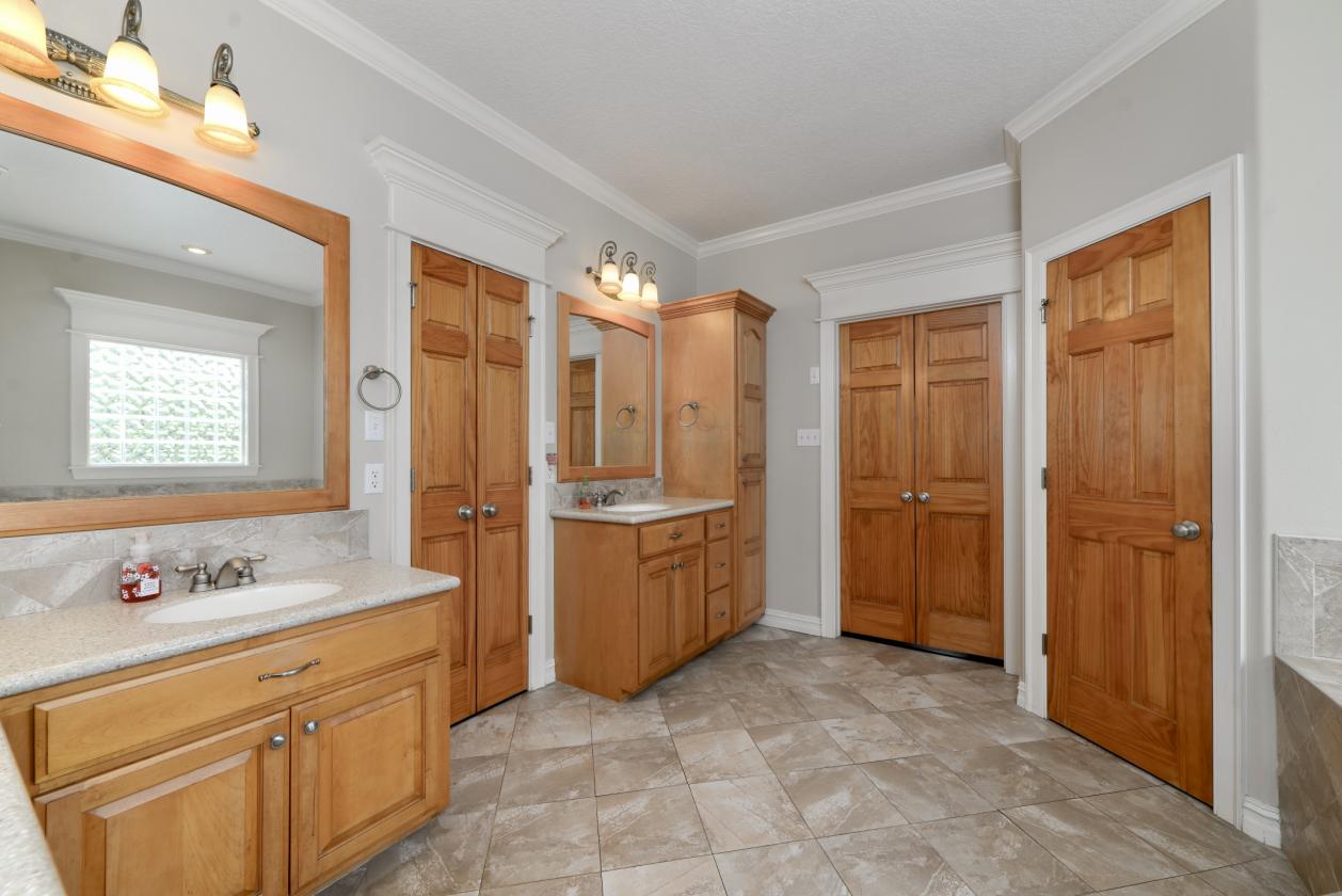 Custom Home on 14 Acres—Bring Your Horses! - photo 13