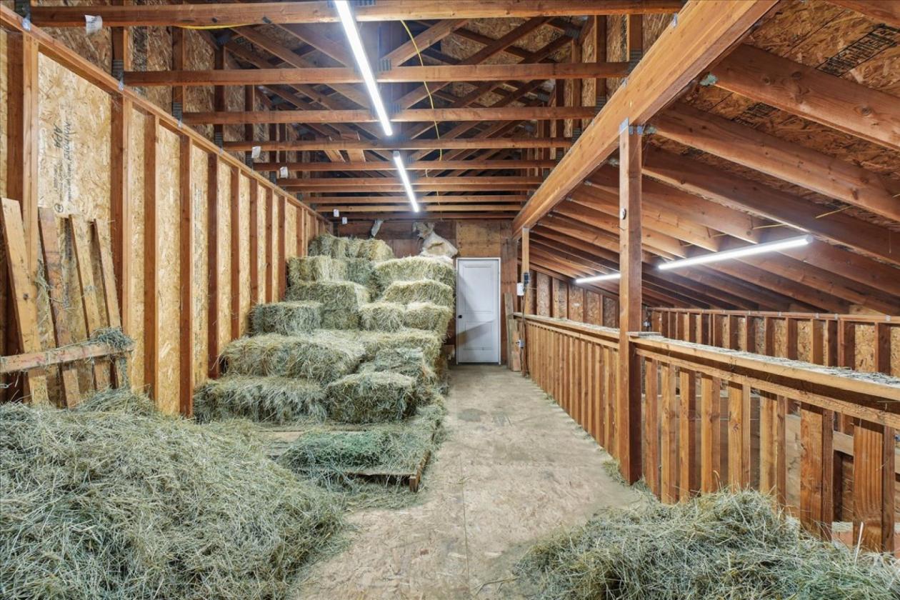 Gated Luxury Equestrian Estate - photo 30