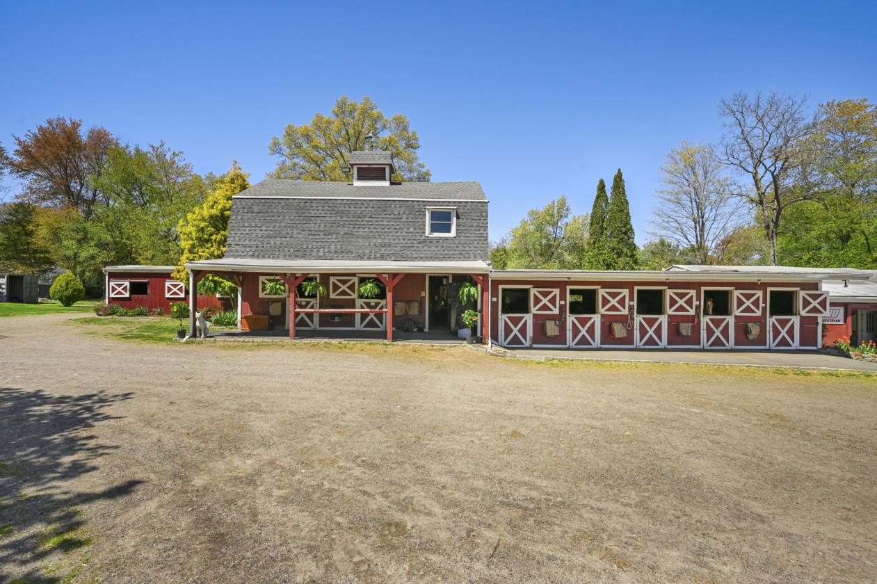 Silvermine Farm on 7 Acres Amazing Value - photo 29