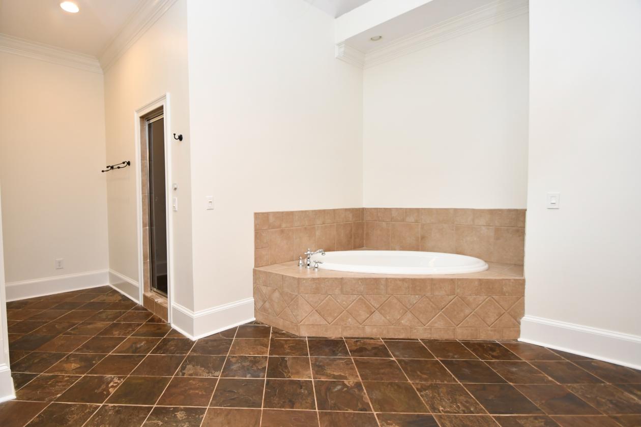 Luxury Home in Equestrian Neighborhood with Arena - photo 15