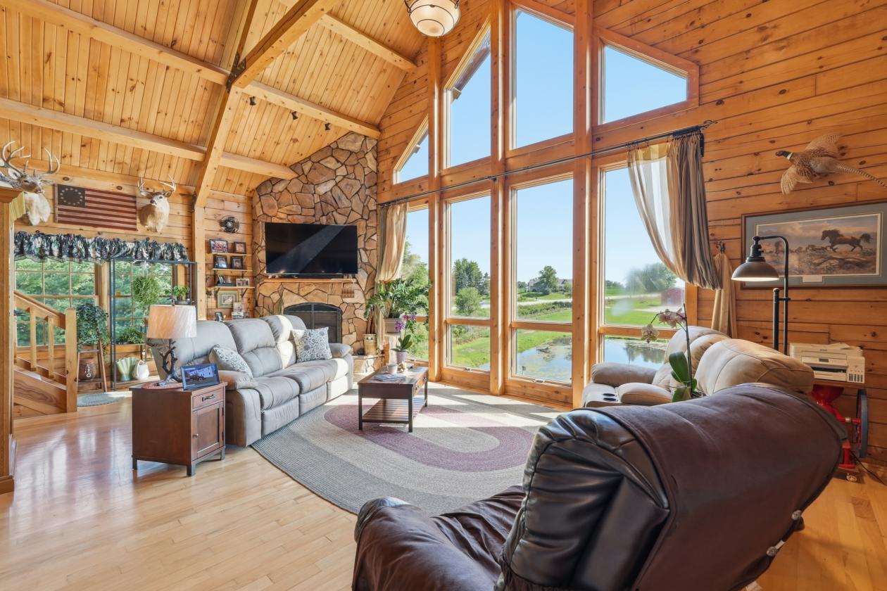 Custom Log Cabin with Shop/Horsebarn and Pond - photo 10
