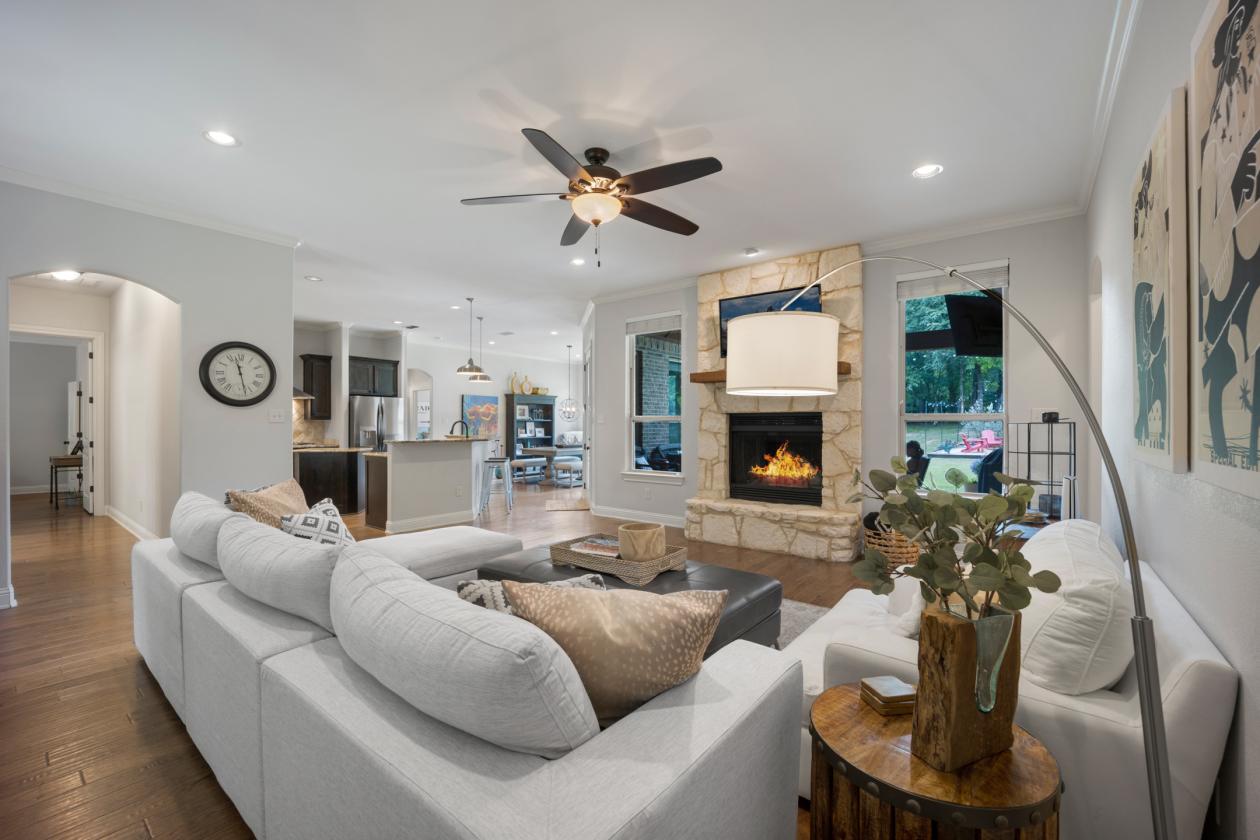 Luxury Ranch Retreat on 11.66 Acres near Dallas - photo 5