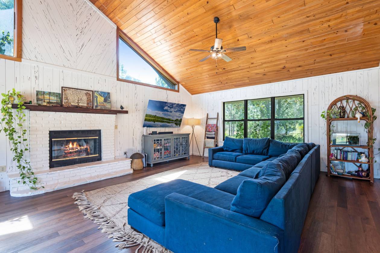 Private & Rare Wild Old Florida 36 Acre Gem - photo 29