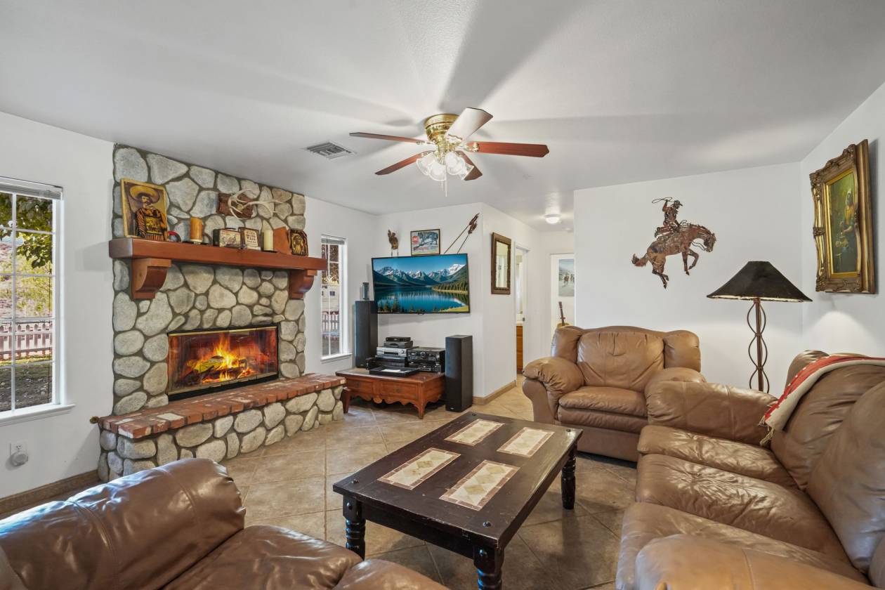 Rare Hilltop, Equestrian Estate - photo 9