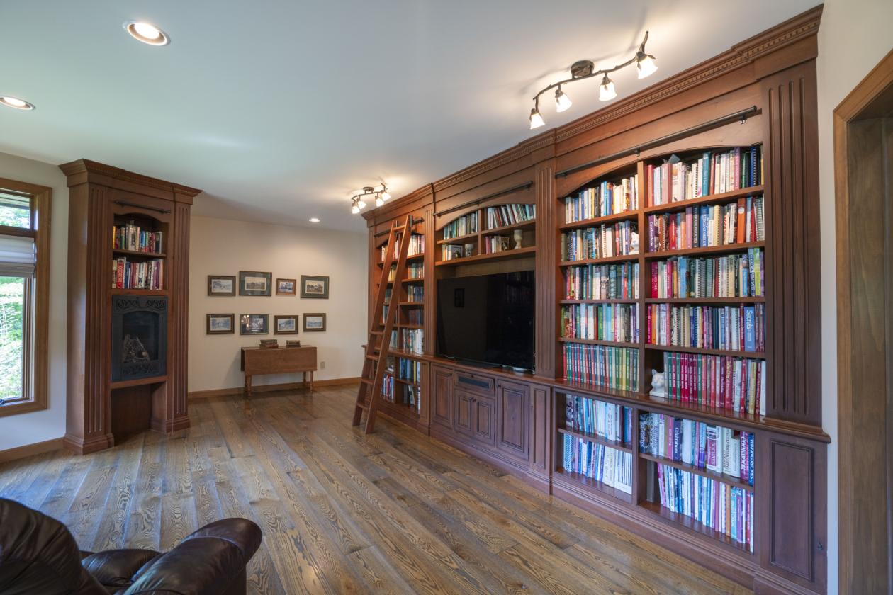 Exceptional Equestrian Estate on 134+ Acres - photo 19