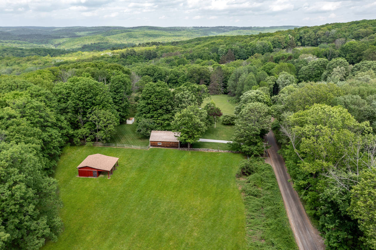 Horse Farms For Sale in CT, Horse Properties For Sales in Connecticut