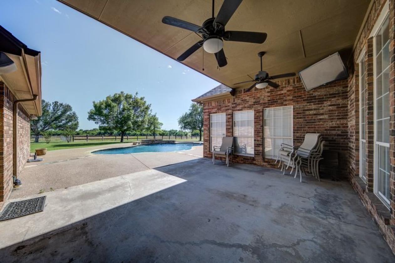 PERFECT HORSE PROPERTY AND MORE!! LARGE REDUCTION! - photo 5