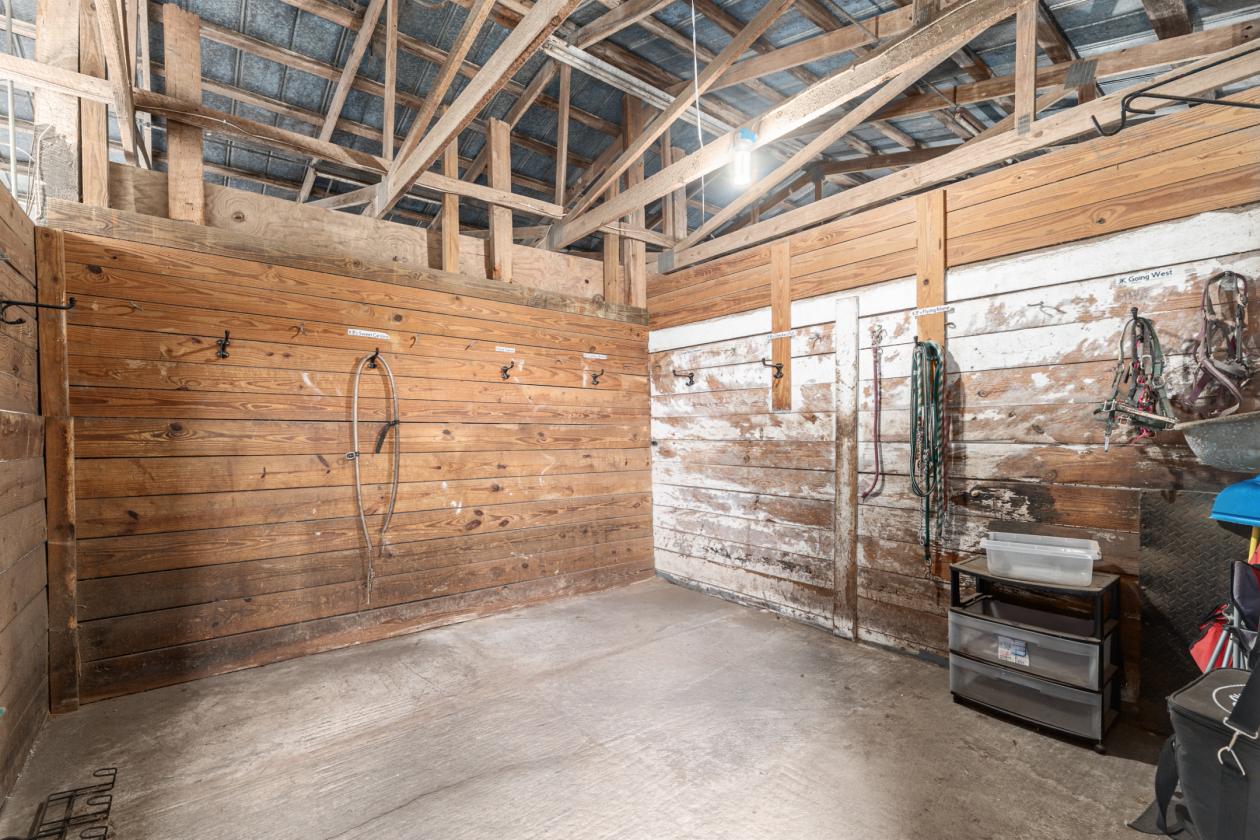 10 Acre Horse Facility/Harness Racing Community - photo 20