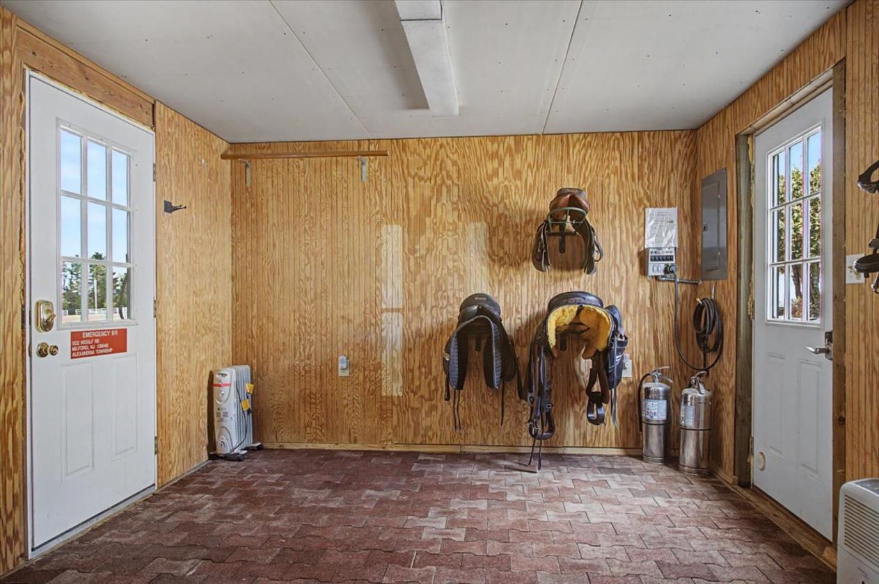 10 Acre Turnkey Hunterdon Equestrian Estate - photo 10