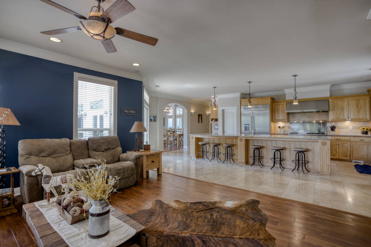 Luxury Equestrian Estate with Covered Arena Palo Cedro, Shasta County