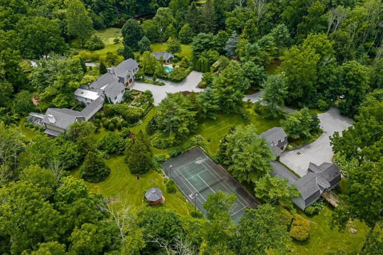 40 Acre Luxury Estate with multiple outbuildings - photo 28