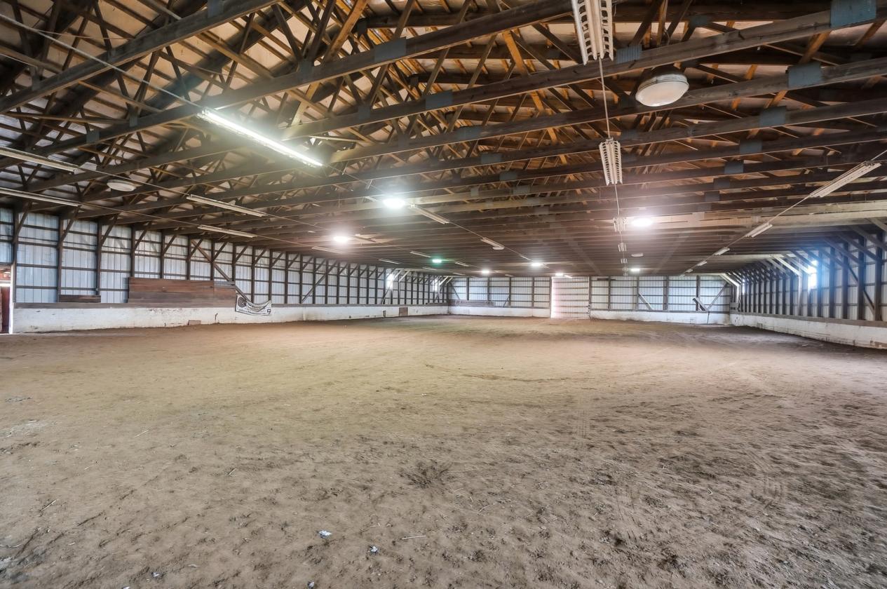 Country Living with Exceptional Equestrian Facilities - photo 13