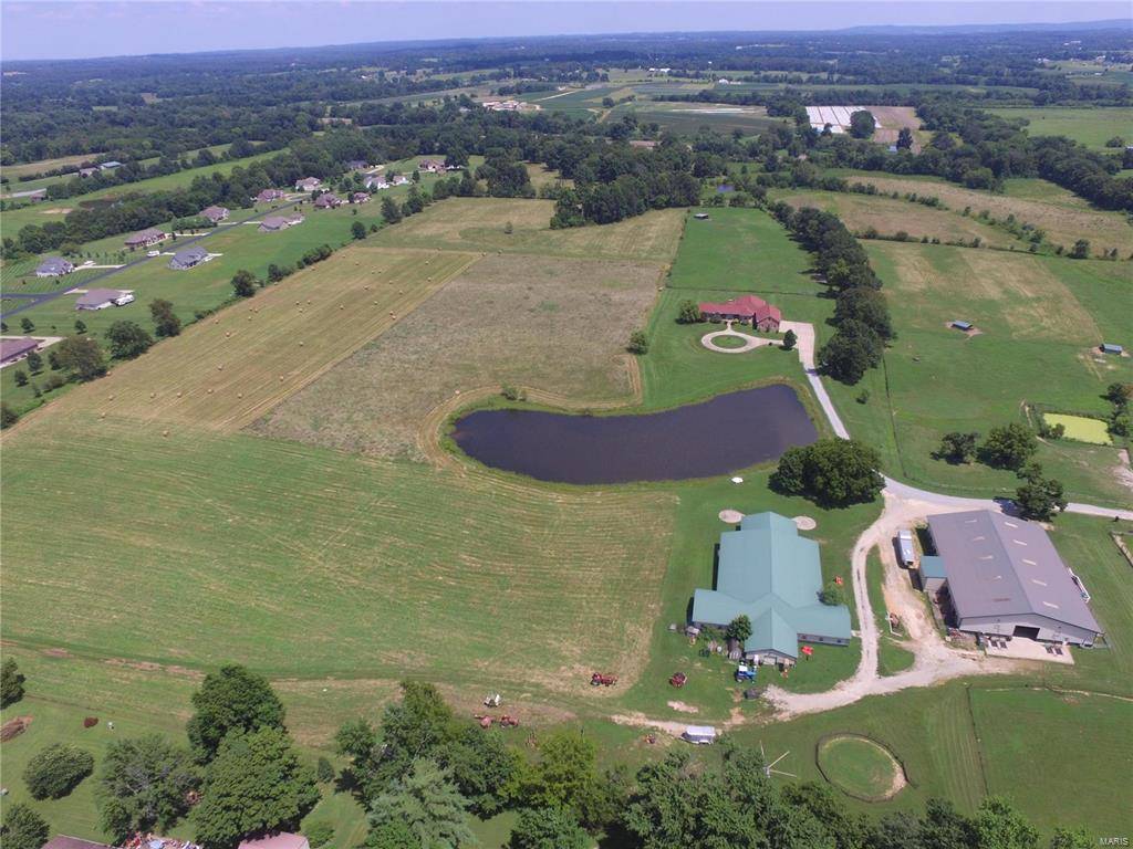 Gorgeous Equestrian Estate at the edge of Farmington, Missouri ...