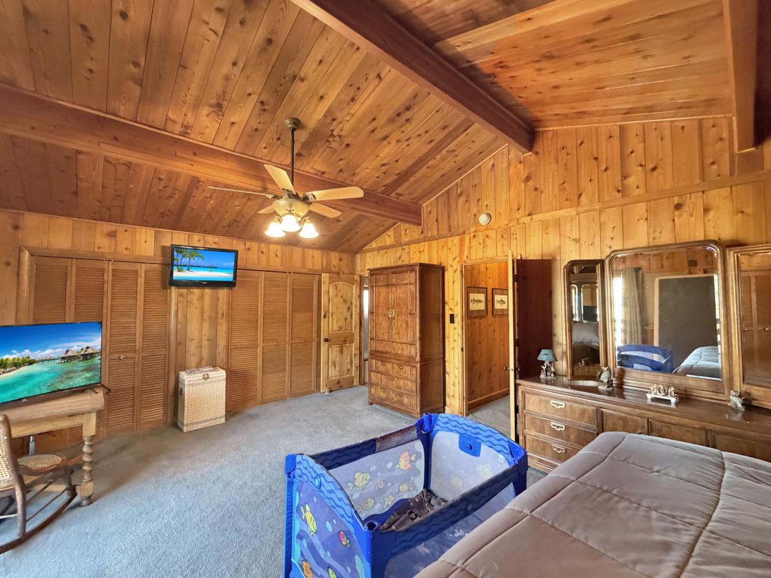 One of a Kind 15 Acre Property - photo 11