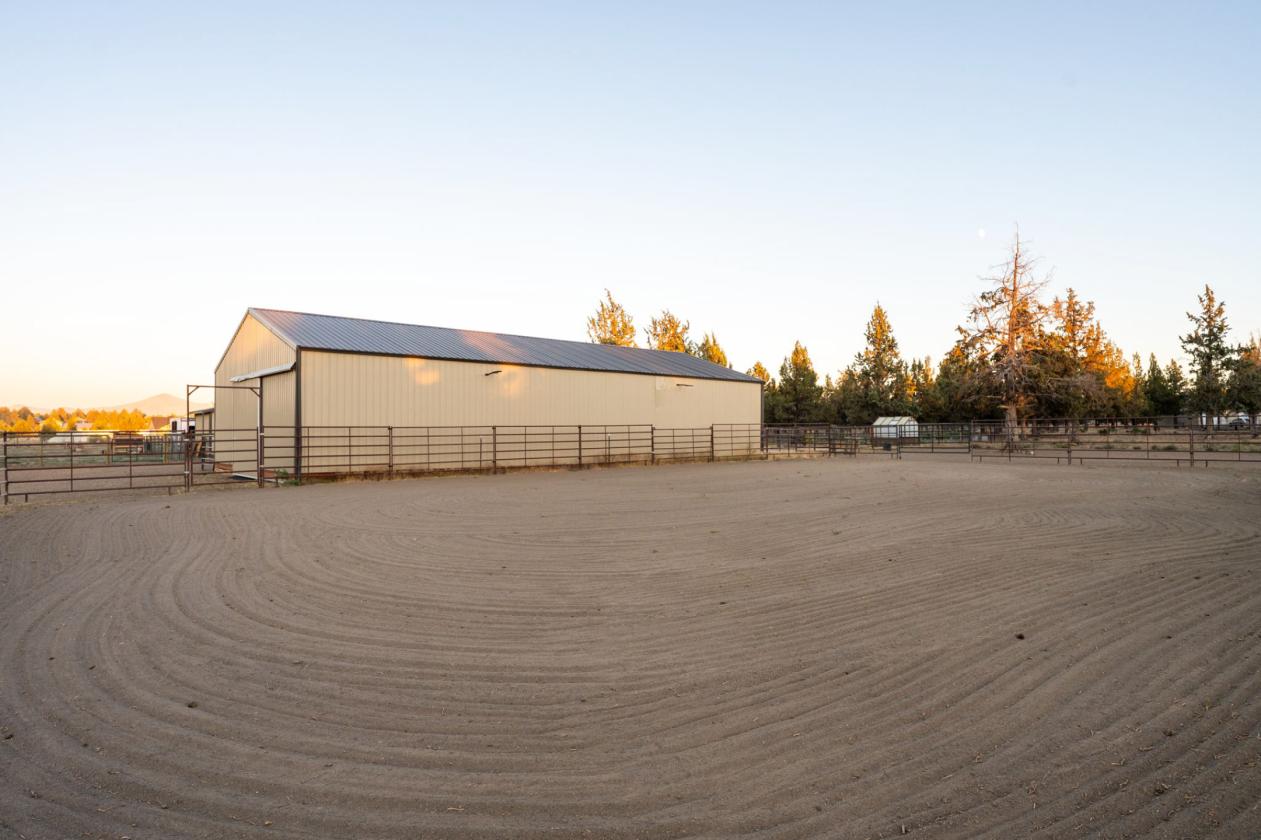 5.29-Acre Equestrian Property in Terrebonne - photo 29