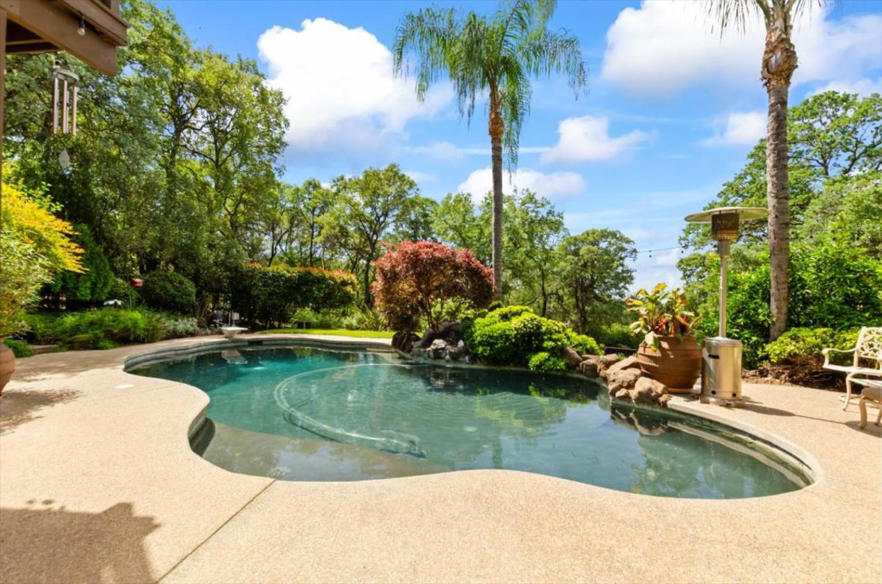 Beautiful Country home for the family on 5+ AC - photo 7