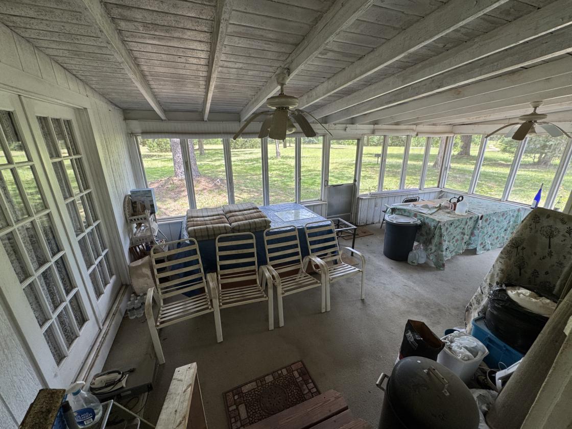 6+ Acres on Golf Course, 2 Barns, 1 House, NO HOA - photo 24