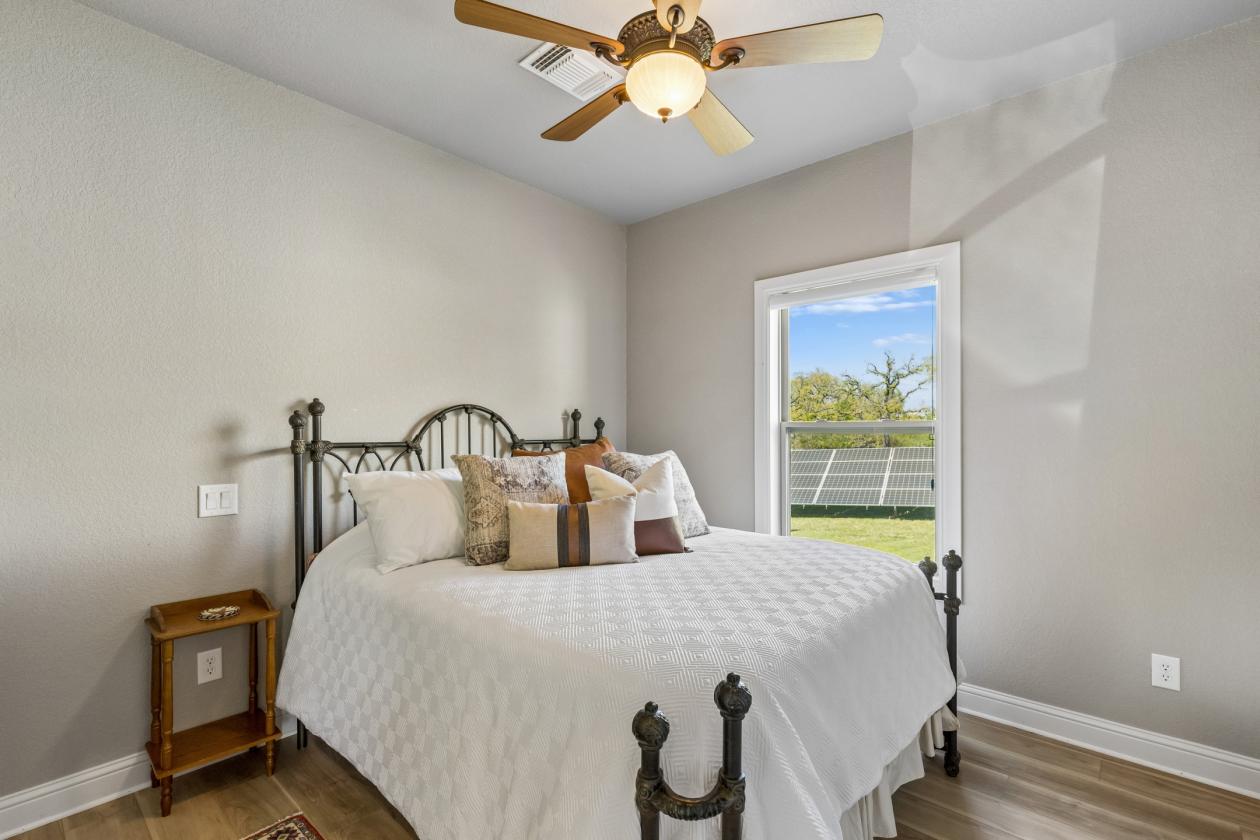 Luxury Living and Equestrian Infrastructure - photo 22