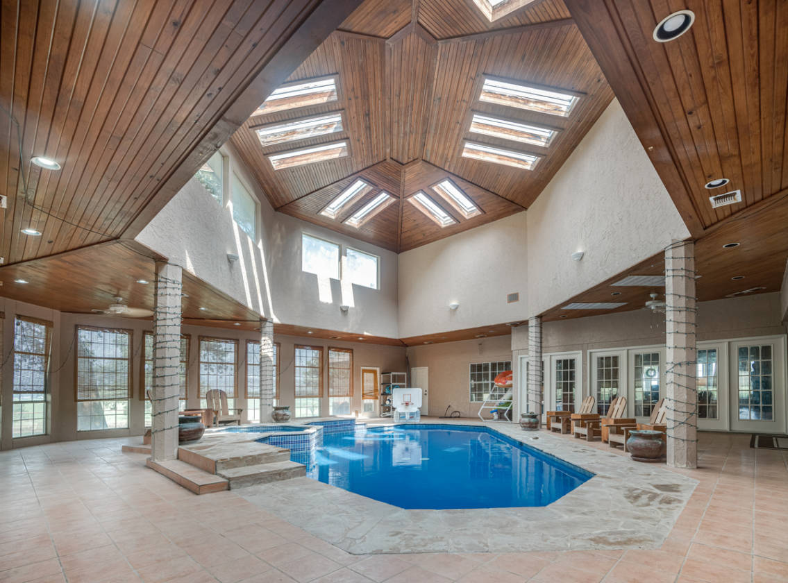 Stunning 5 bedroom ranch on over 13 acres located just... La Vernia