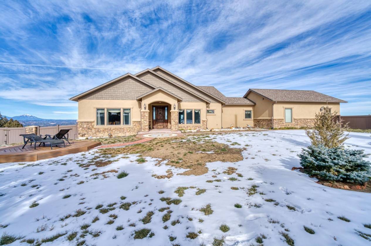 Horse Property for sale.