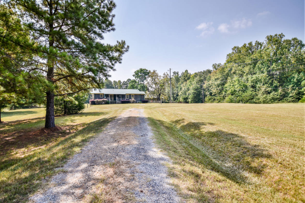 Amazing Stonewall Plantation on Approximately 80 Acres! Clinton