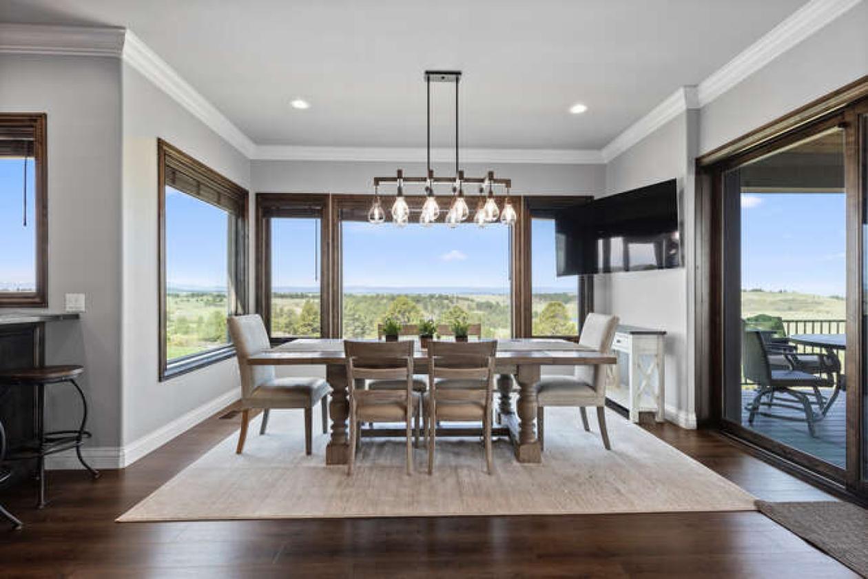 Luxury Horse Property With Amazing Views - photo 13