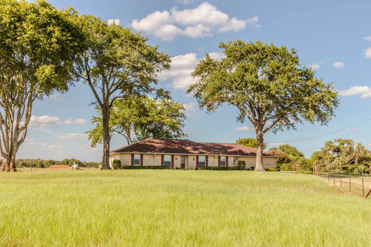 Priceless Ranch Estate Mabank, Henderson County, Texas Horse Properties