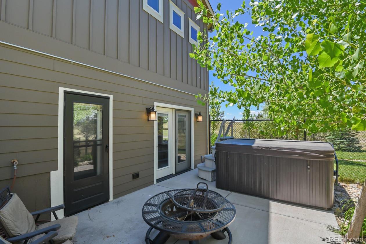 Luxury Equestrian Estate Fenced with Seasonal Lake - photo 8