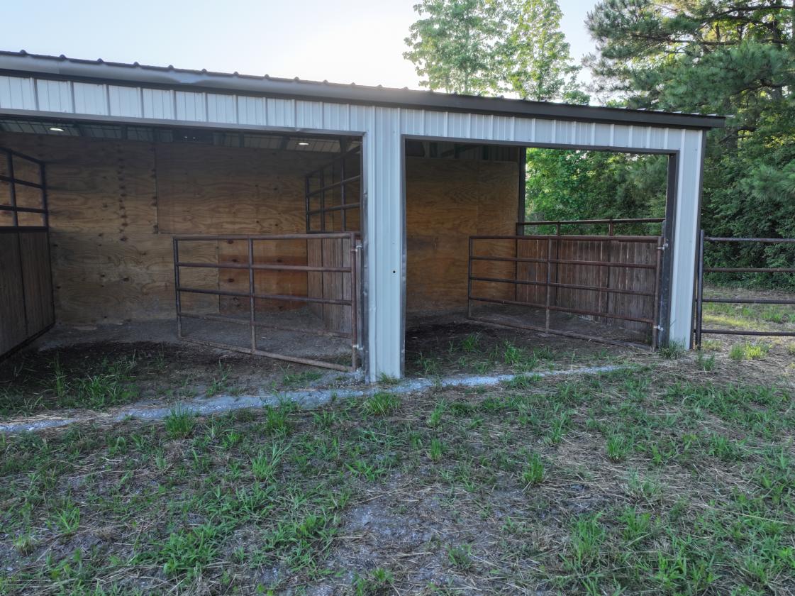 Premier 22± Acre Waterfront Equestrian Estate - photo 21