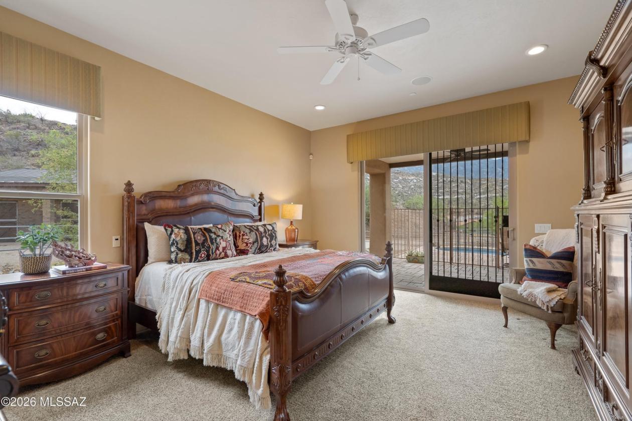 Private Ranch Estate with Stables - photo 24