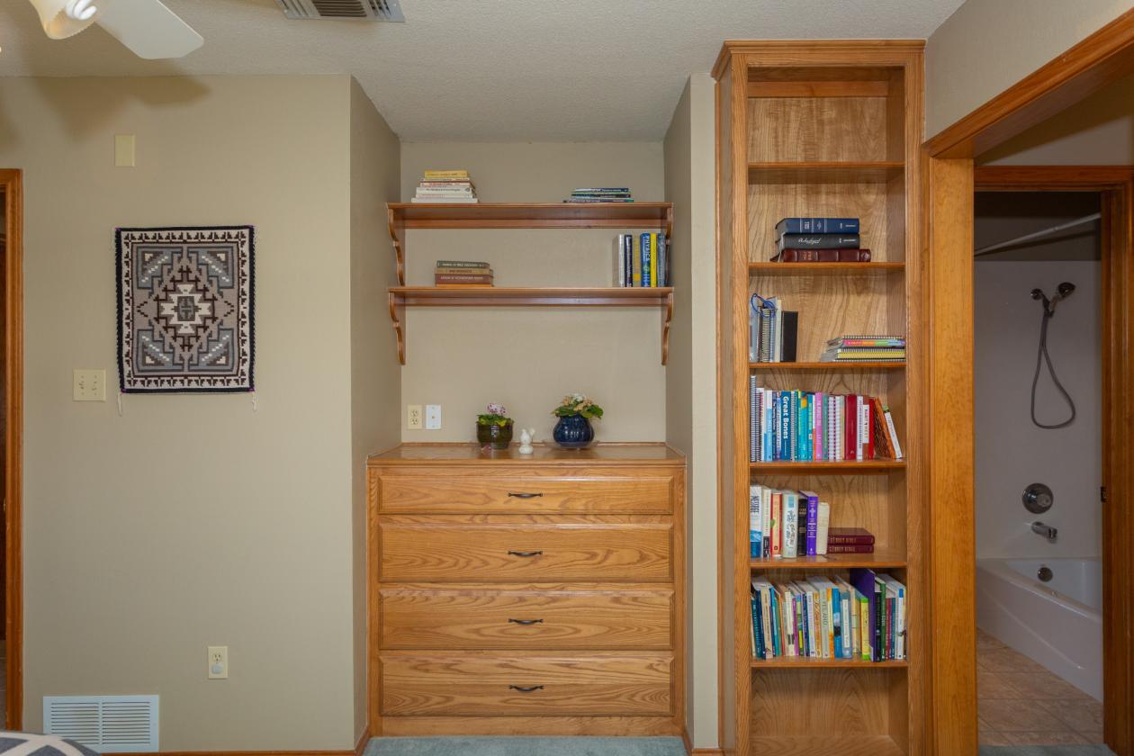 Equine enthusiasts dream property! - photo 27