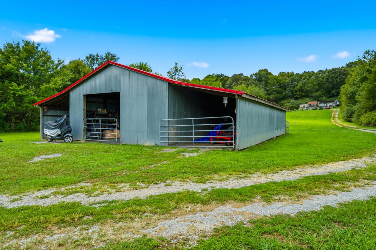 Private, level 4.5 acres! - photo 21