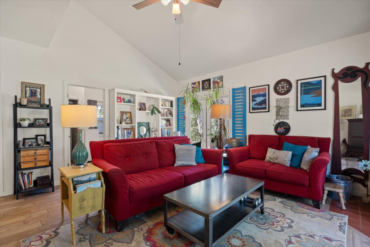 Charming Home on 12 Acres - photo 14