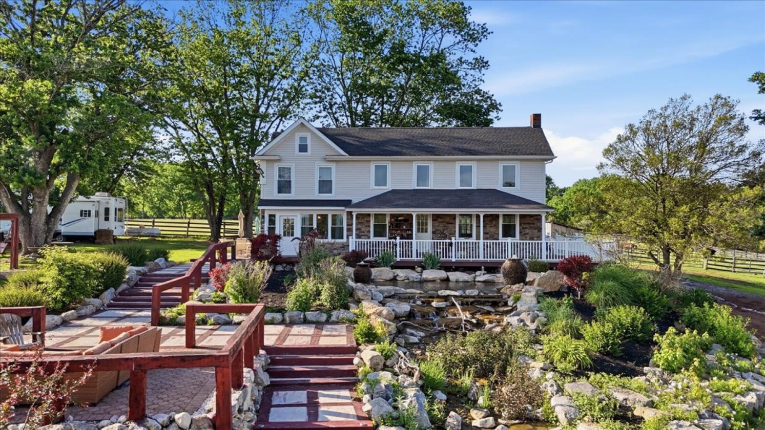 Easy Living - The Equestrian Dream - photo 4