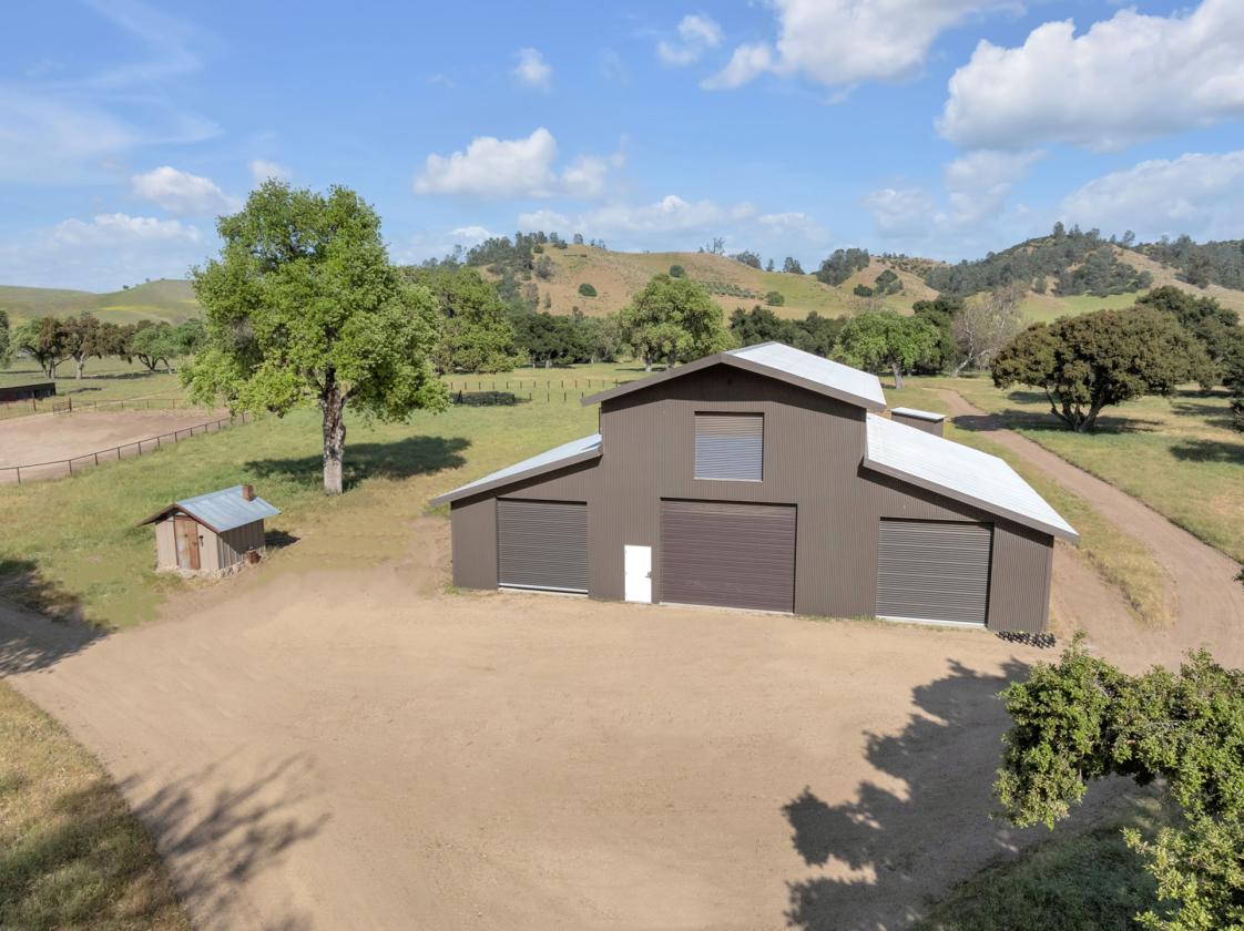 DOUBLE SEVEN ZERO RANCH - photo 5