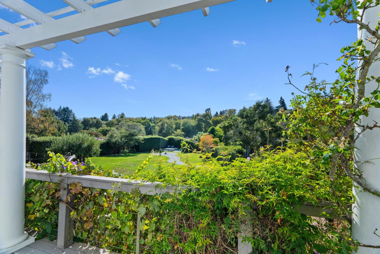 Rare Equestrian Estate on 5.9 Acres - photo 15