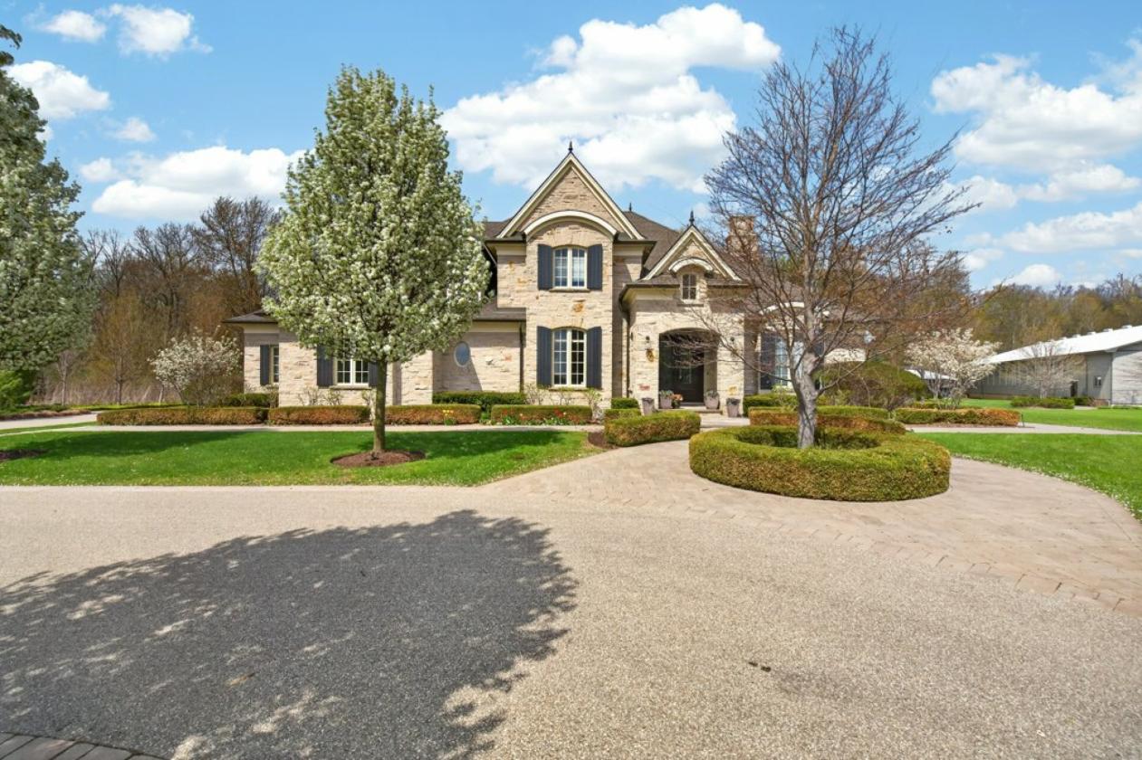 65 ACRE LUXURY EQUESTRIAN ESTATE- ONTARIO - photo 6