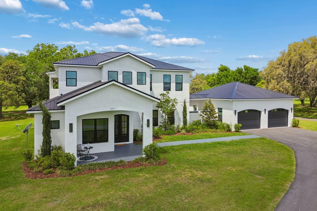 STUNNING LUXURY Home on 25 Acres - photo 27