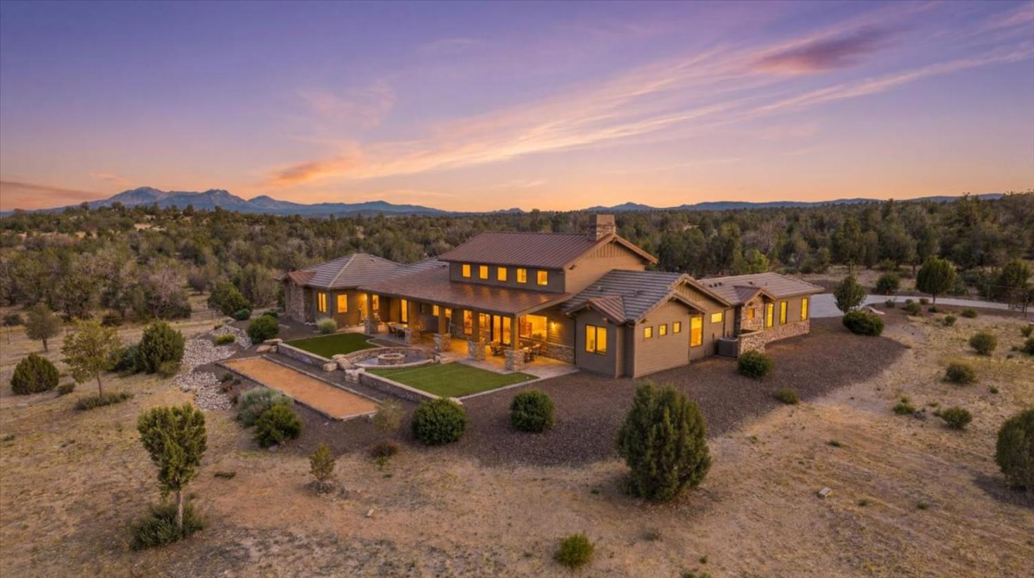 Remarkable Luxury Ranch on 38 Acres - photo 5