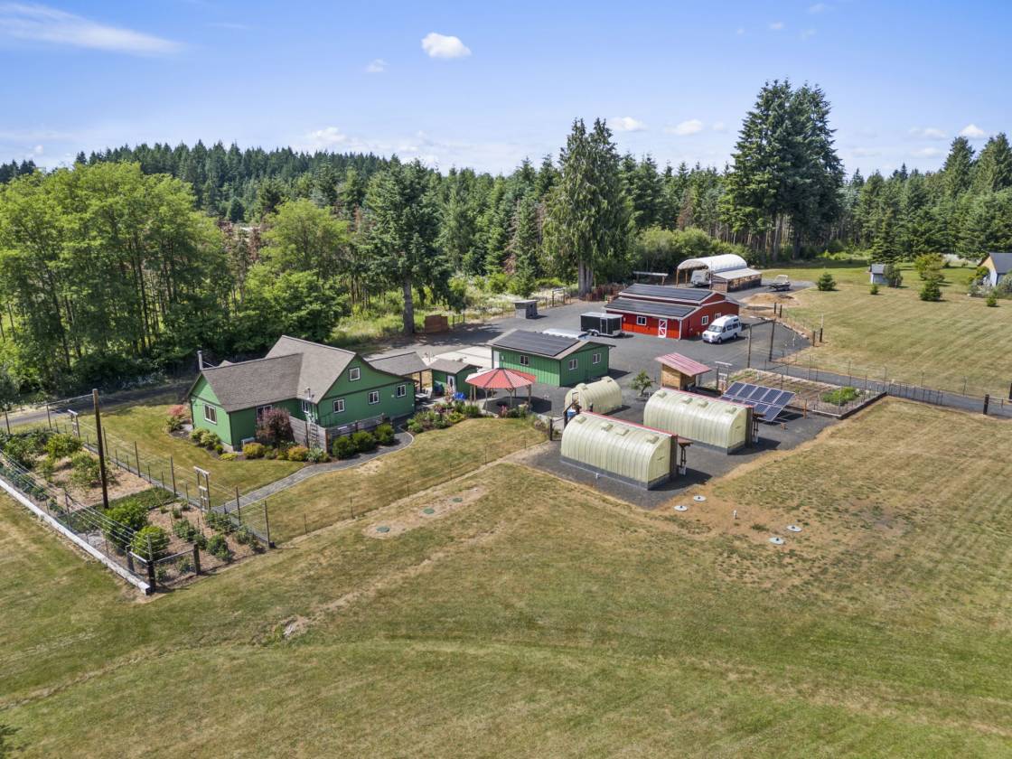 Horse Property for sale.
