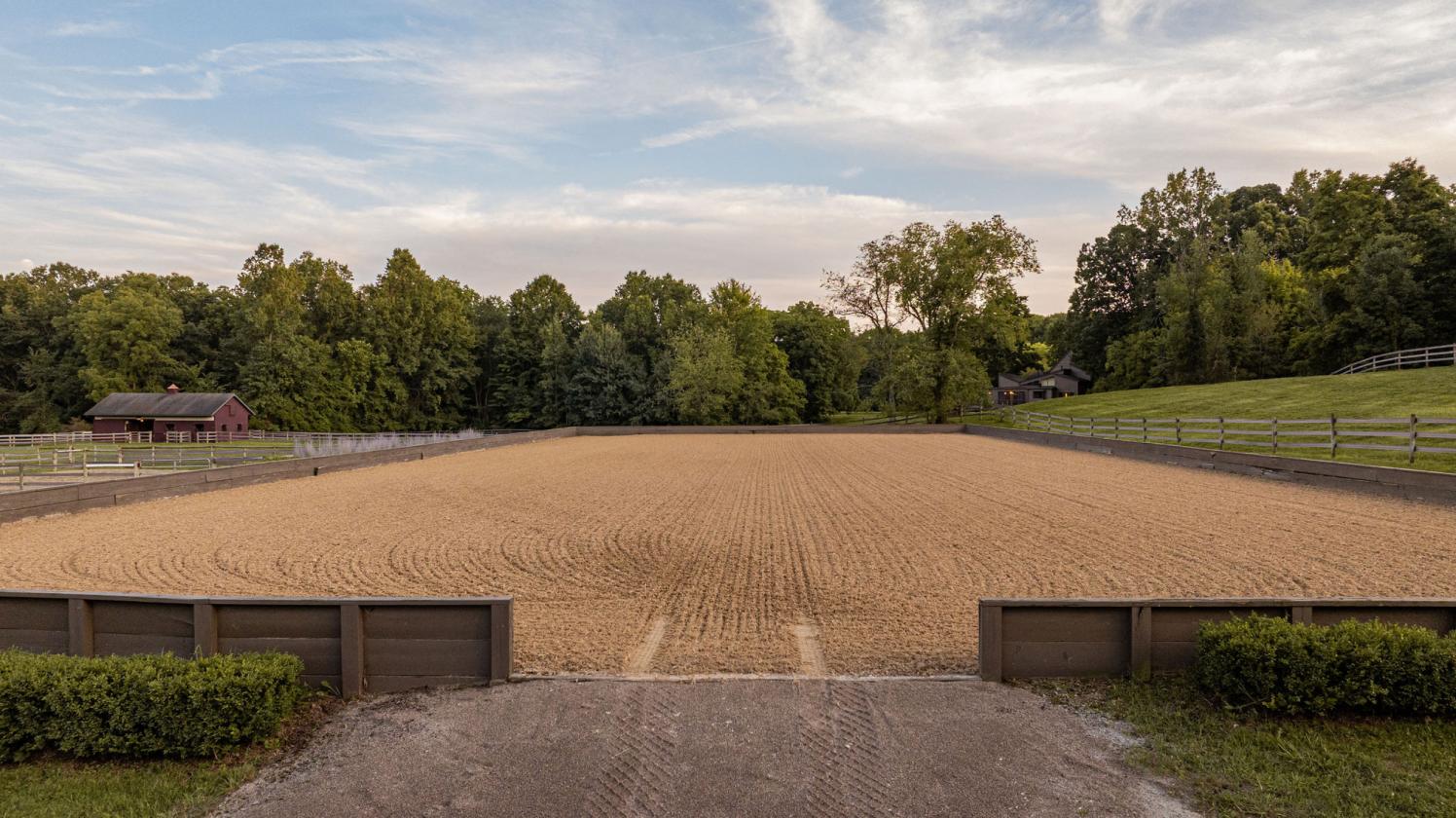 Premier Custom-Designed Equestrian Estate - photo 12