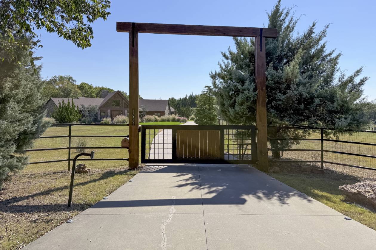 Lucas Equine, and nature lover paradise - photo 2