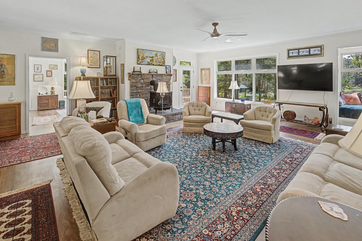 Spacious Home on 60 Acres - photo 14