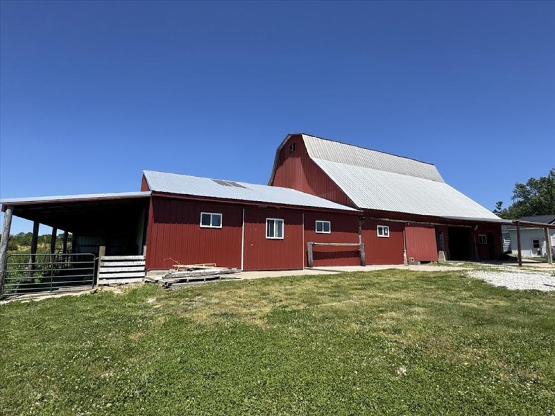 Charming Hobby Farm - photo 23