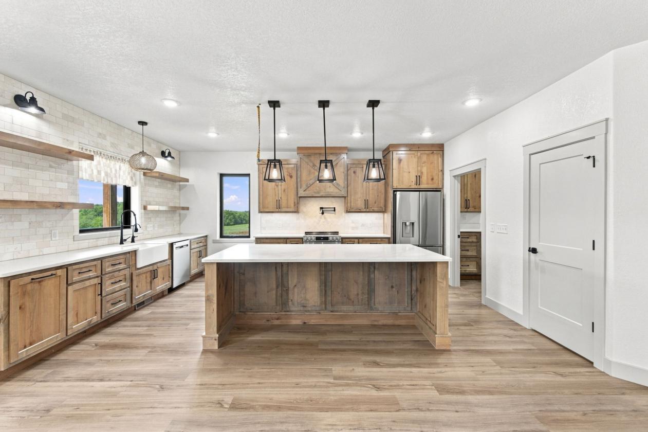 92 Acre Equestrian Estate with Remodeled Home - photo 8
