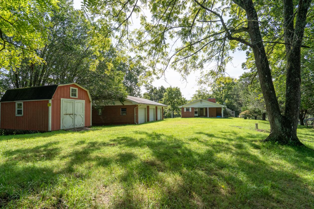 Large Equestrian Estate-Pasture, Mountains, Creeks - photo 29