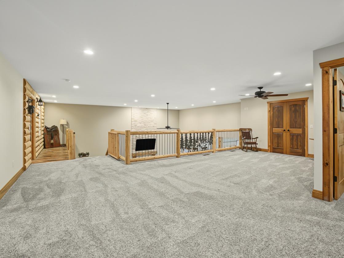 Approx 62 exceptional hunting acres w/ barndo - photo 10